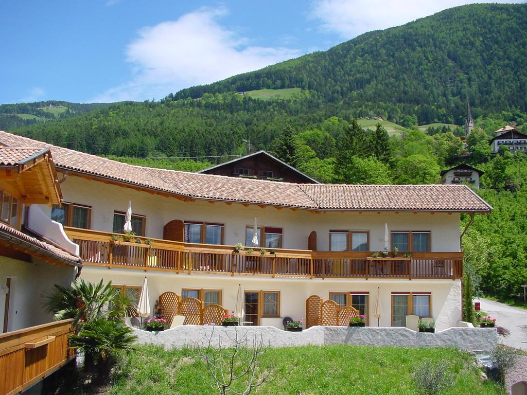 Hammele Appartements Schenna Exteriör bild